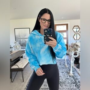Myrrhe Cropped Tie Dye Hoodie in Ocean
